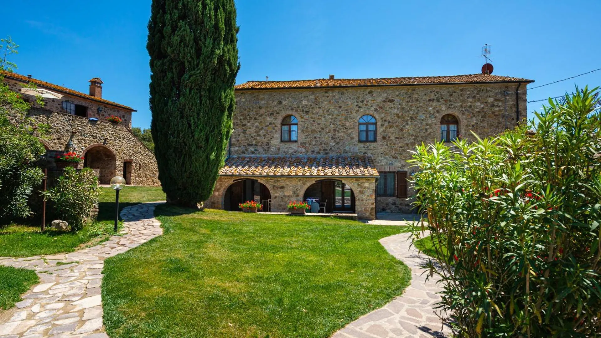Alloggio per agriturismo Tenuta Il Cicalino Massa Marittima